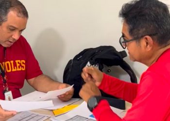 Candidatos da segunda chamada do  Bolsa Pós-Graduação e Idiomas devem entregar documentos até quinta-feira (11) em Manaus